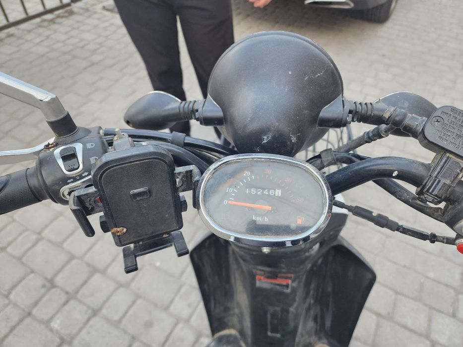 Miniclove skuteri 150 kubali benzinli