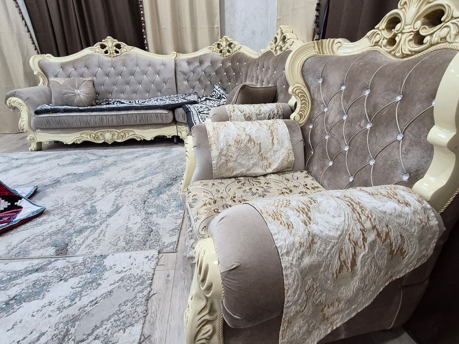 Продам диван с креслом