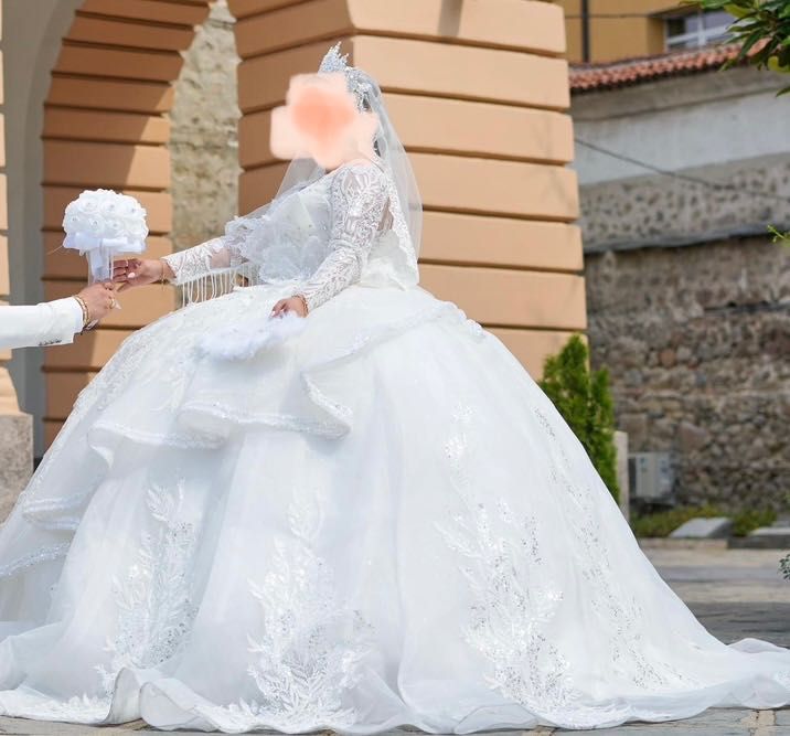 Булченска рокля в перфектно състояние