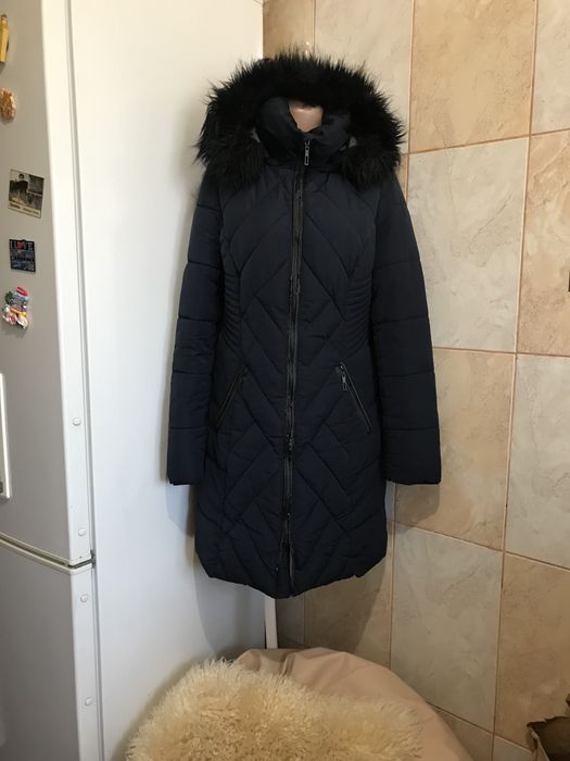 Geaca dama grosa cu gluga si blana