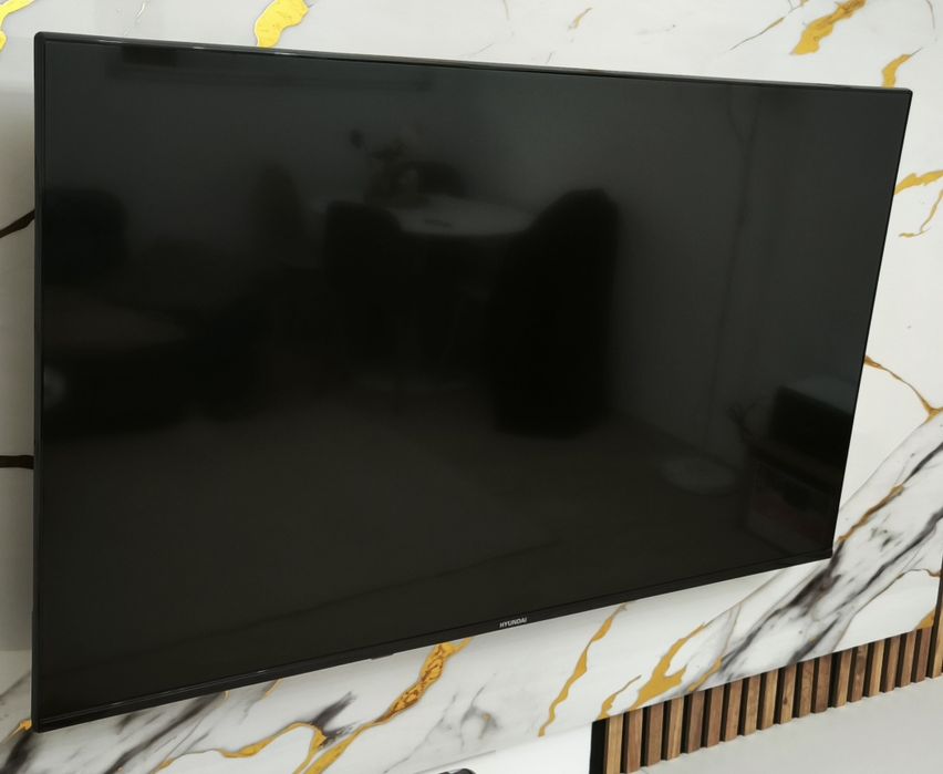 Televizor QLED 50 HYN 8100