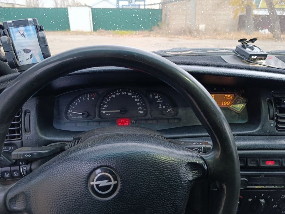 Продам Опель Вектра Б