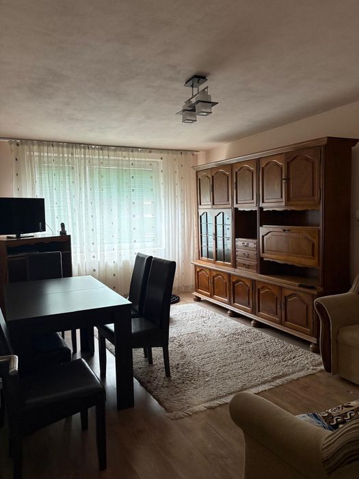 Apartament de vânzare cu 3 camere