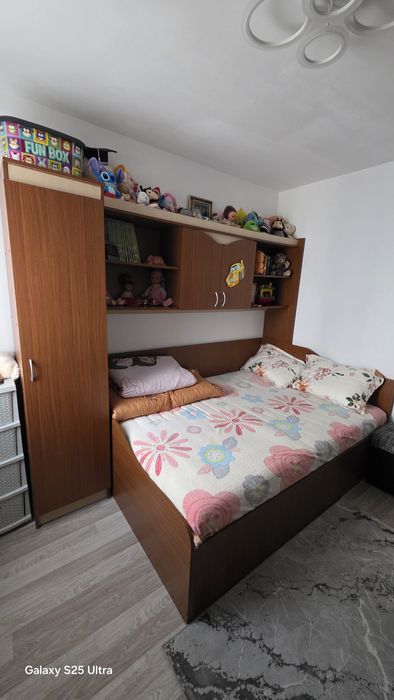 Pat cu dimensiunea de 1400 pe 200