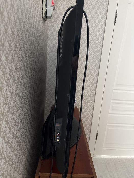 Телевизор LG продам