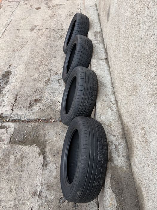 Продам комплект шин