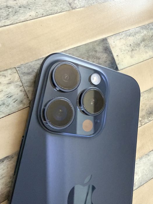 iPhone 15 Pro 256 ГБ (Blue Titanium)