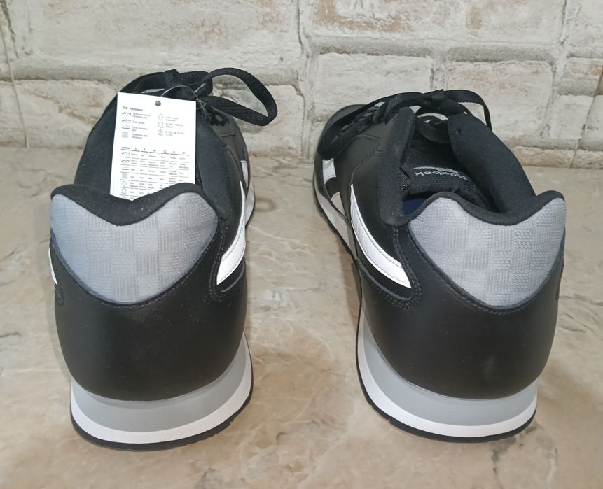 Reebok piele,numărul 48-49