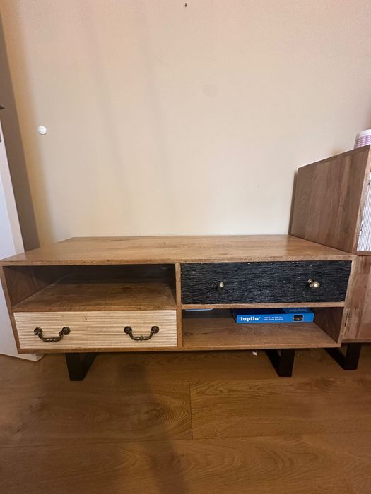 ТВ шкаф масив 118/45/50 СМ