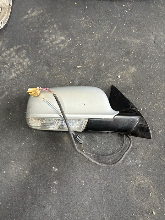 Vw phaeton 2005 година Дясно Огледало