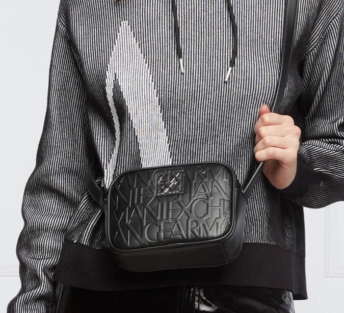 Чанта Armani Exchange