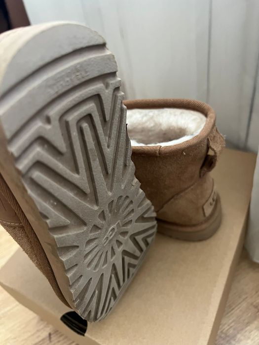 UGG Australia chestnut номер 36