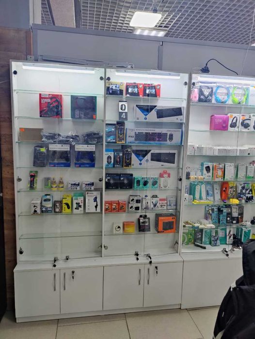 Бутик с мебелью в Рахате