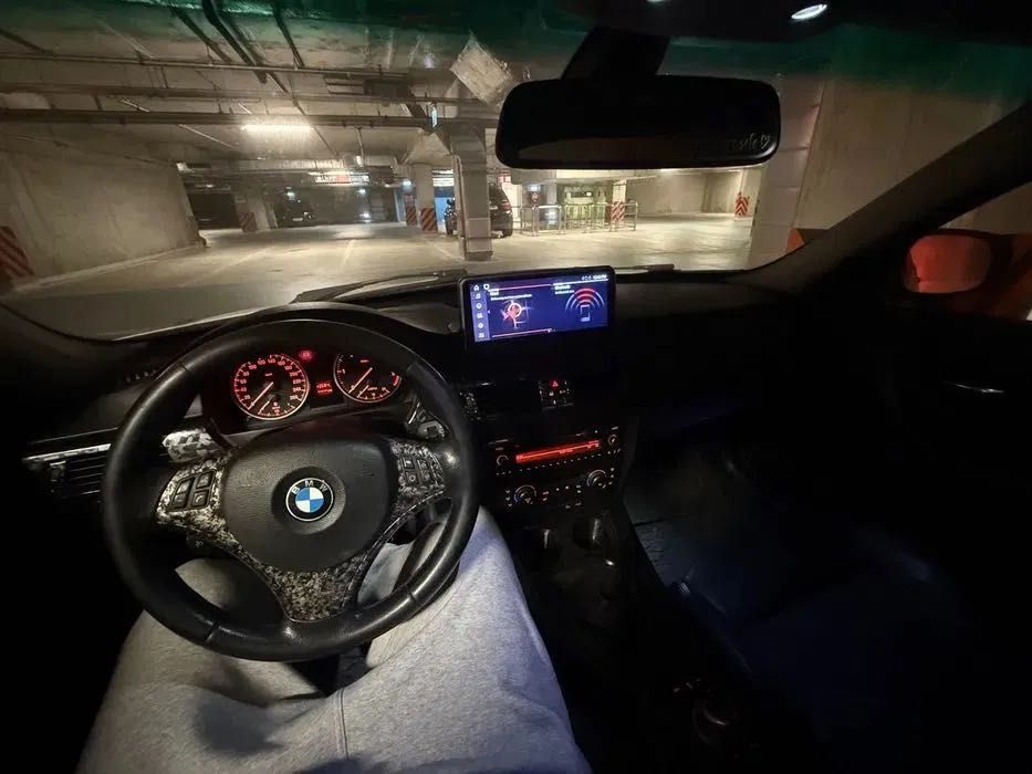 BMW Seria 3 / E90 / 320d / LCi / xDrive