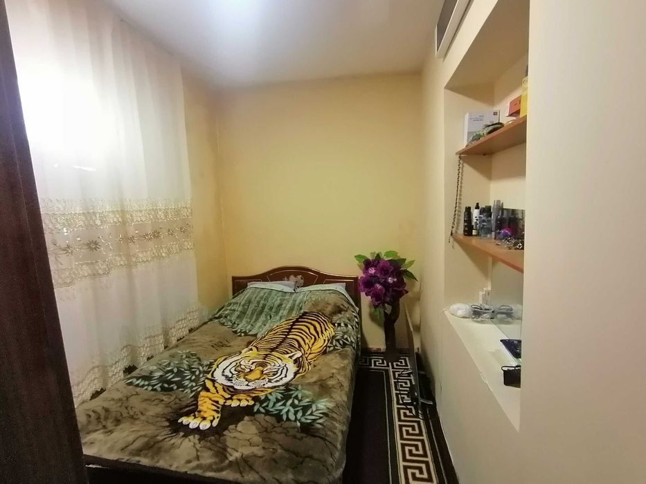 Урганч Туман Птицадо 2 хонали кв Сотилади.