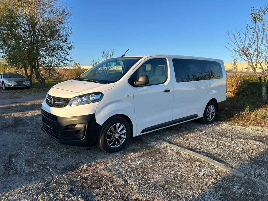 Opel Vivaro - 2021 - 9 locuri - 2.0cdti