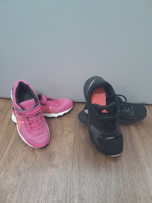 Nike 37, Adidas  36  и Аsics 33 маратонки