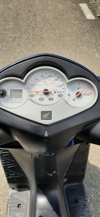 Scuter Honda Dylan 125 4t ediție limitata repsol 46 cât B 2005 12200km