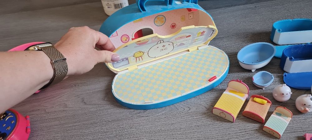 Căsuța  familia Molang jucării figurine