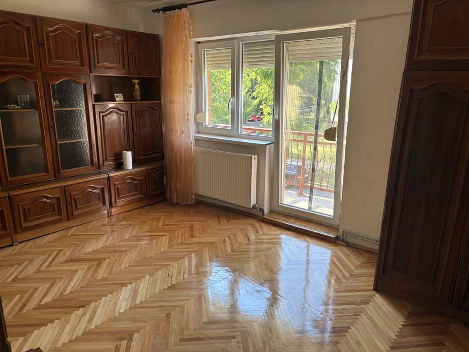 Apartament 3 camere decomandat