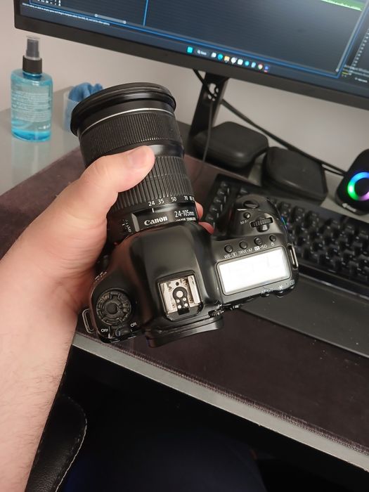Canon EOS 5D Mark IV Original sotiladi!