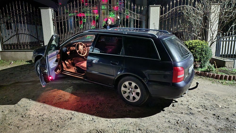 AUDI A4 0 — imagine 2