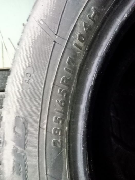 Шины зимний 235 65 R 17