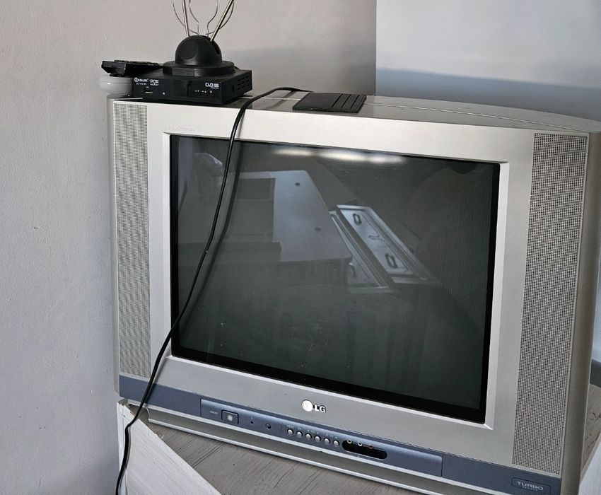 Өте жақсы жағдайда телевизор сатылады