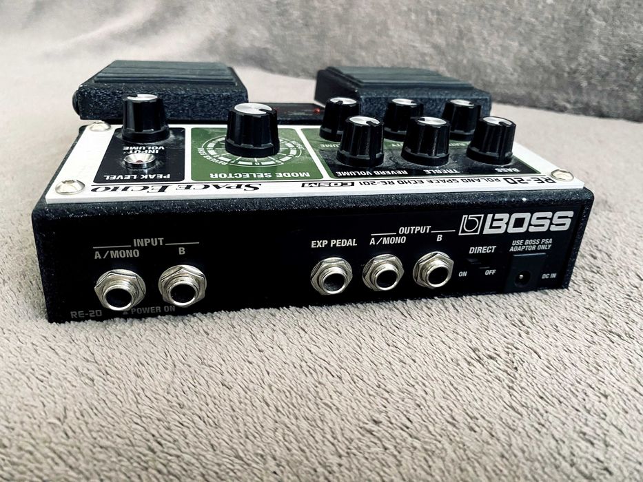Китарен ефект / Boss RE-20 Space Echo /  Tape Delay & Reverb