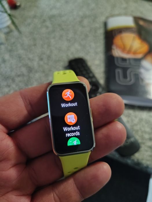 Huawei Band 10. Нова с гаранция