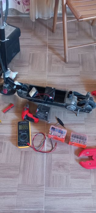 Reparații trotinete