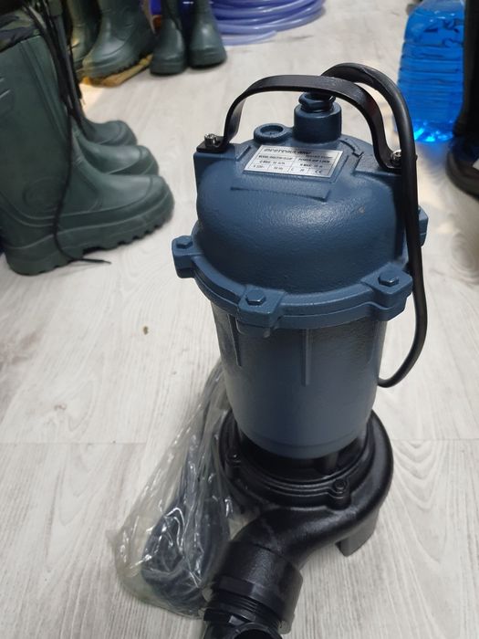 Pompă sumersibila cu tocător si plutitor pentru fose ,apă murdară