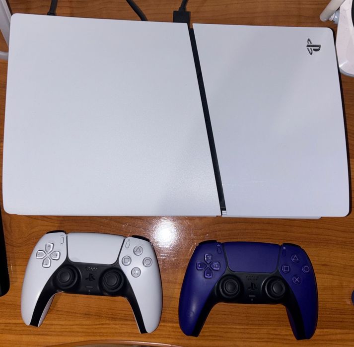 Ps 5 slim disk  +2 mante