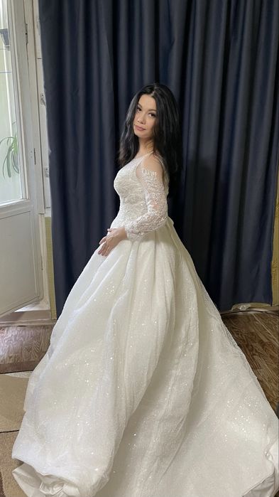 Продаются новые свадебные платья