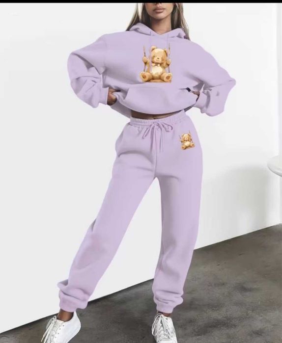 Долнище и горна блуза