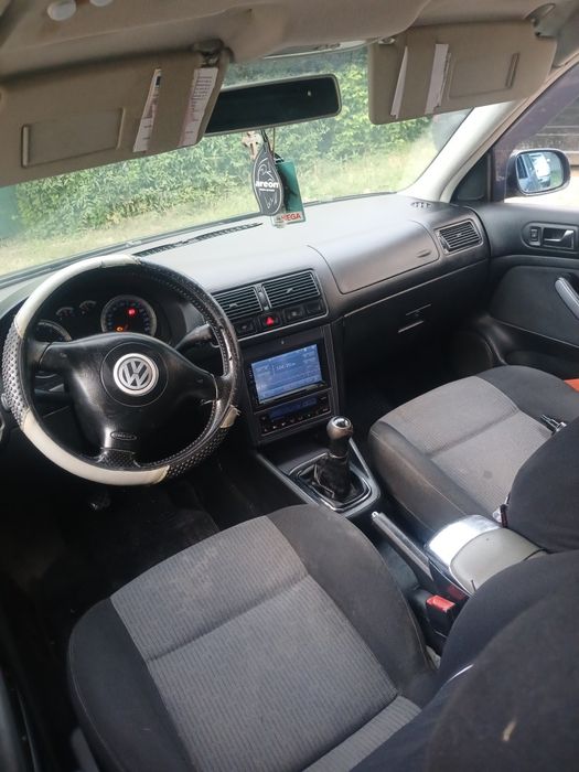 Vând golf 4, benzinar