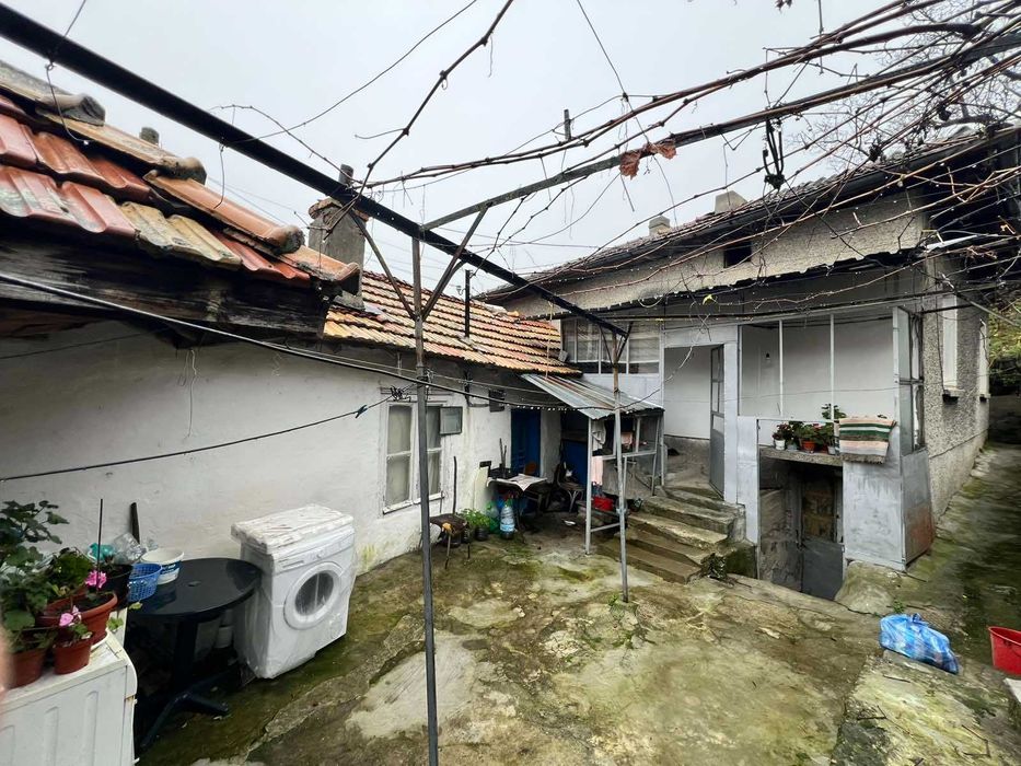 Продава се Къща в Омуртаг - 152 кв.м за 336 €/кв.м - Снимка #1