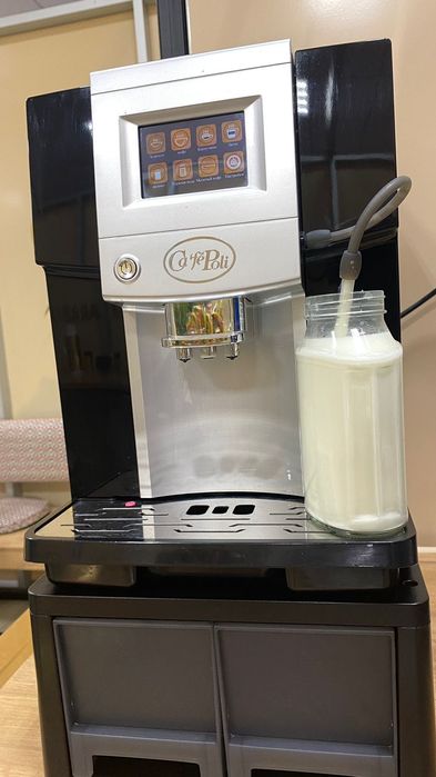 Срочно кофе аппарат Cafe Poli