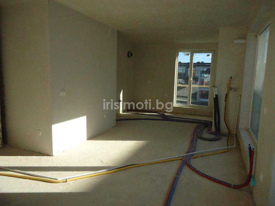 Продава се Тристаен апартамент в София, Студентски град - 141 кв.м за 1055 €/кв.м - Снимка #2