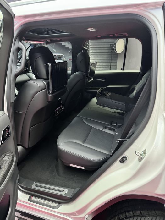 Продается Toyota LC300 3.5 hybrid