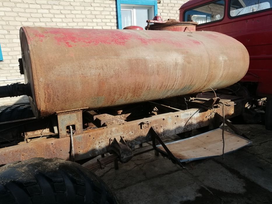 Ёмкость бочка 2 куб