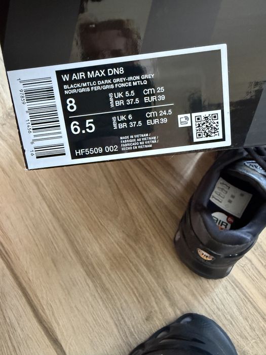 Оригинални нови Маратонки Nike Air Max DN8 ! 39 н