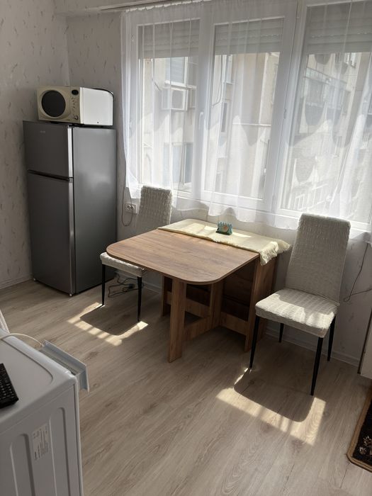 Дава се под наем Едностаен апартамент в Дупница - 45 кв.м за 200 € - Снимка #1