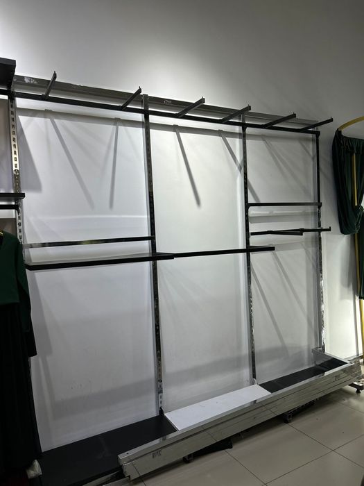 Продаются оборудование для магазина