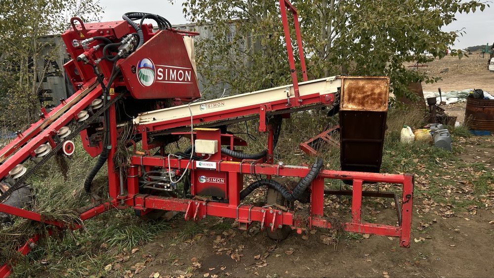 Морковоуборочный комбайн