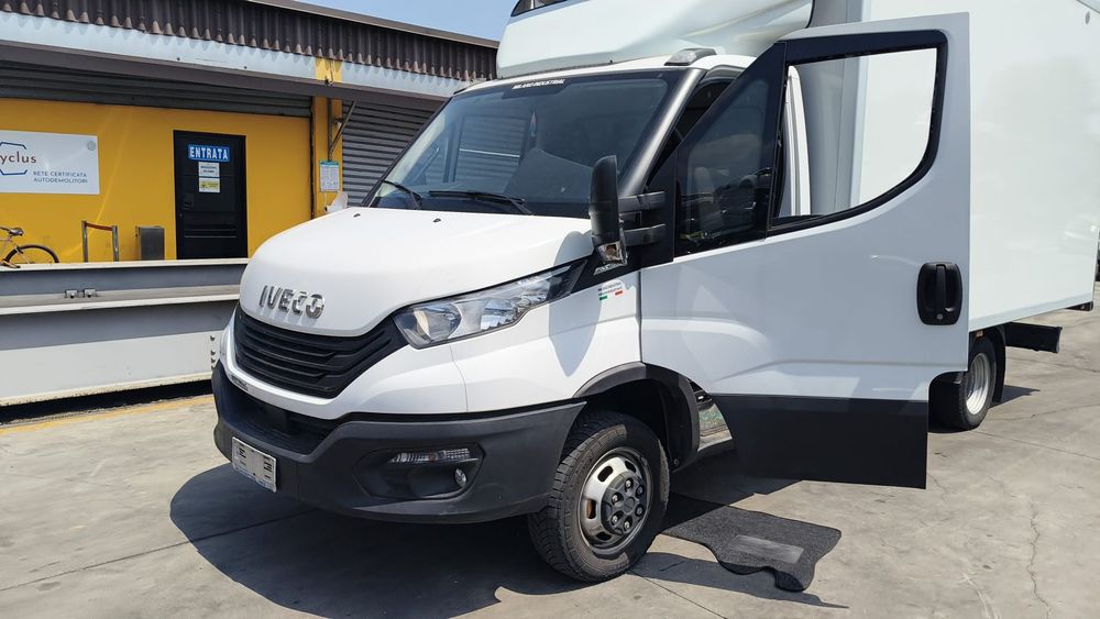 Faruri Iveco Daily an 2022