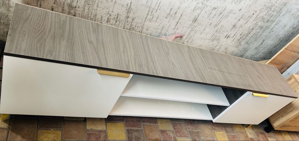 Тумба под телевизор