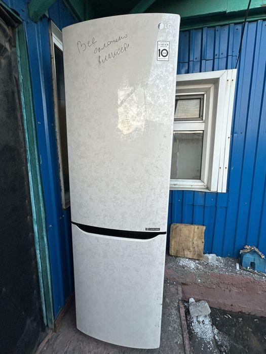 Продам холодильник