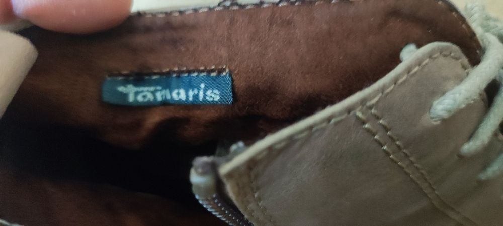 Vând ghete scurte dama, piele nabuc