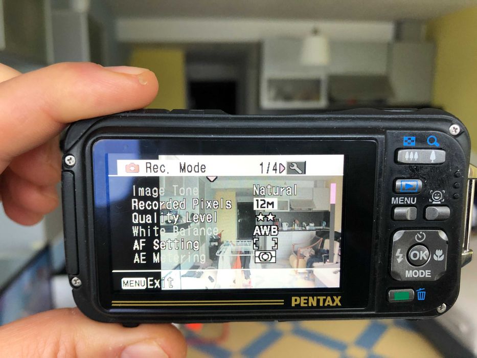 Pentax Optio W90 -Водоустойчив,Противоударен -фотоапарат(камера)